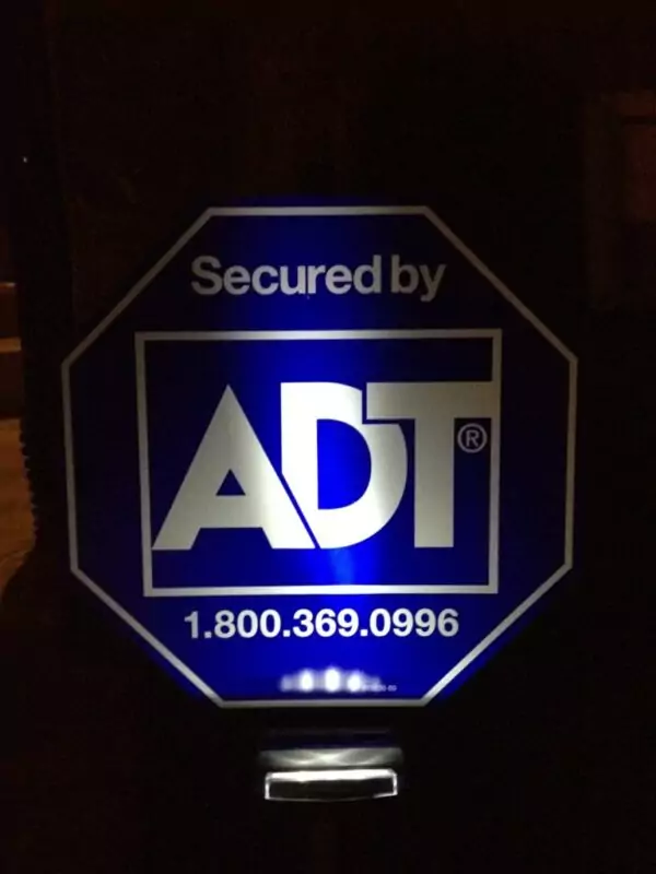 adt yard sign light